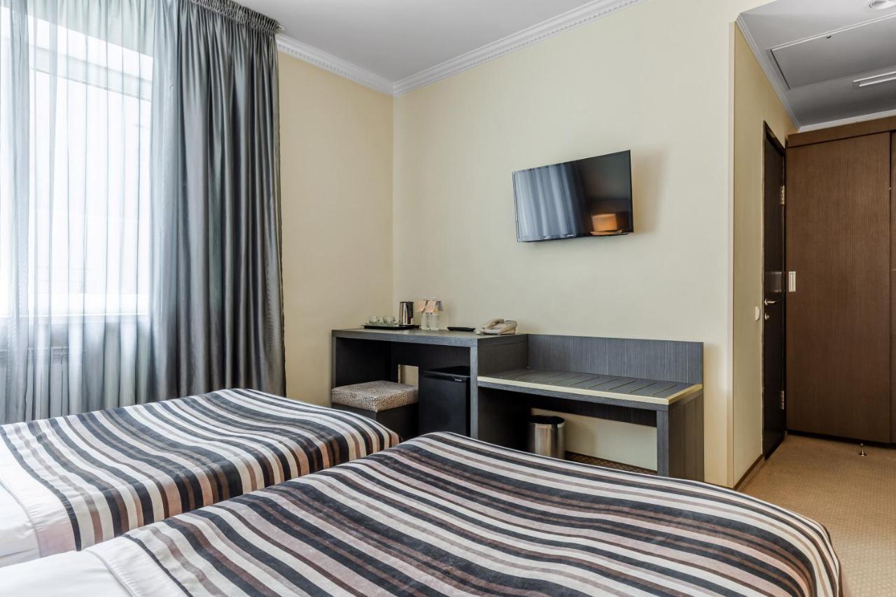 קייב Maidan Palace Hotel מראה חיצוני תמונה