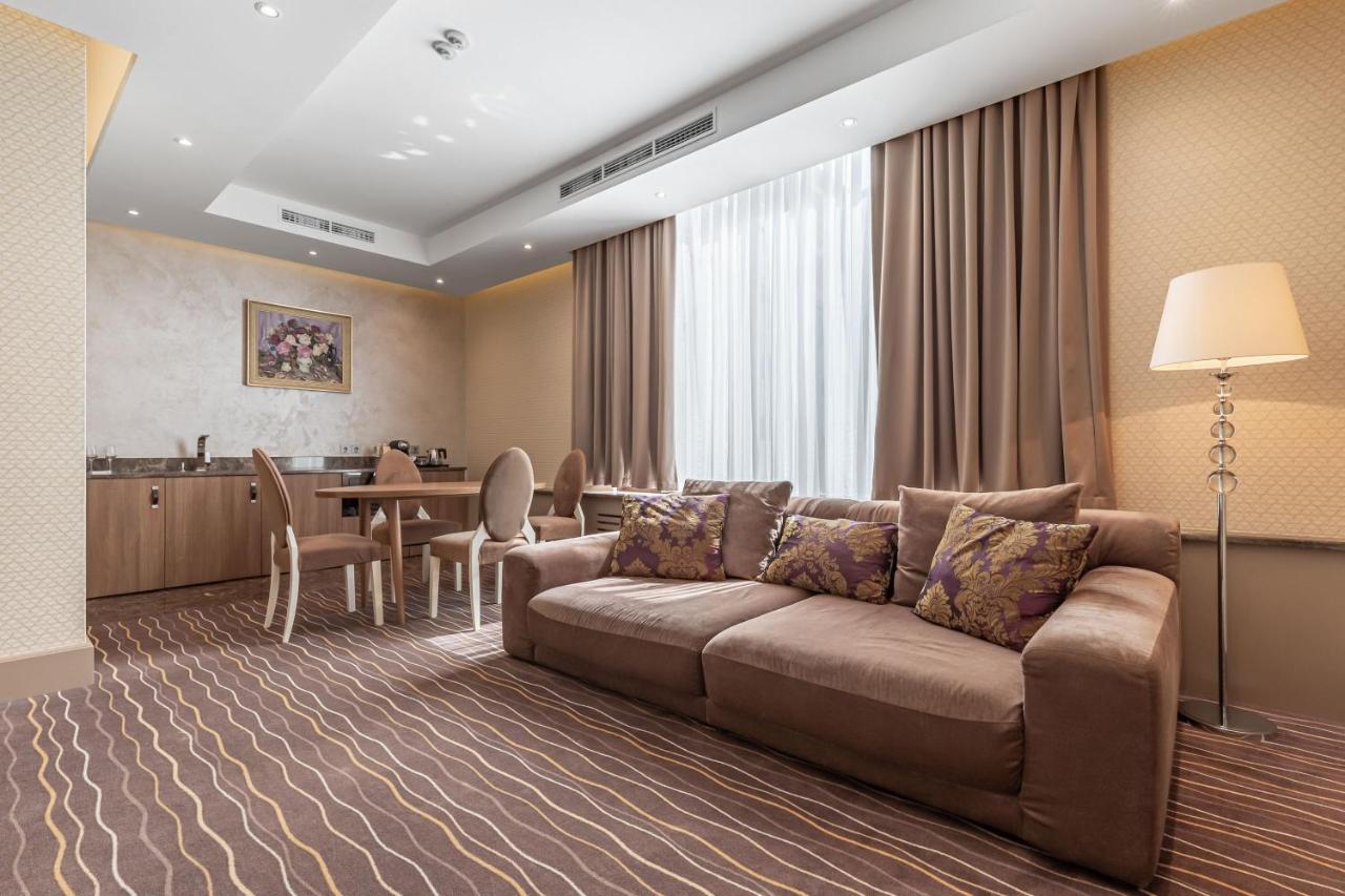 קייב Maidan Palace Hotel מראה חיצוני תמונה